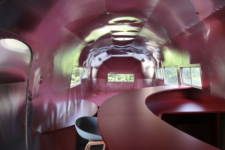 Villa Hokuto｜【エアストリーム内観】ドキュメンタリー映像やブランドPVに馴染む内観