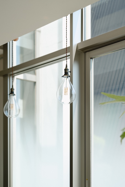 Casa ZIZO – studio&wine｜吊り下げ照明