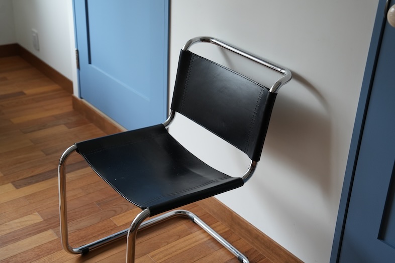 MYTONE STUDIO｜チェアなど家具も豊富