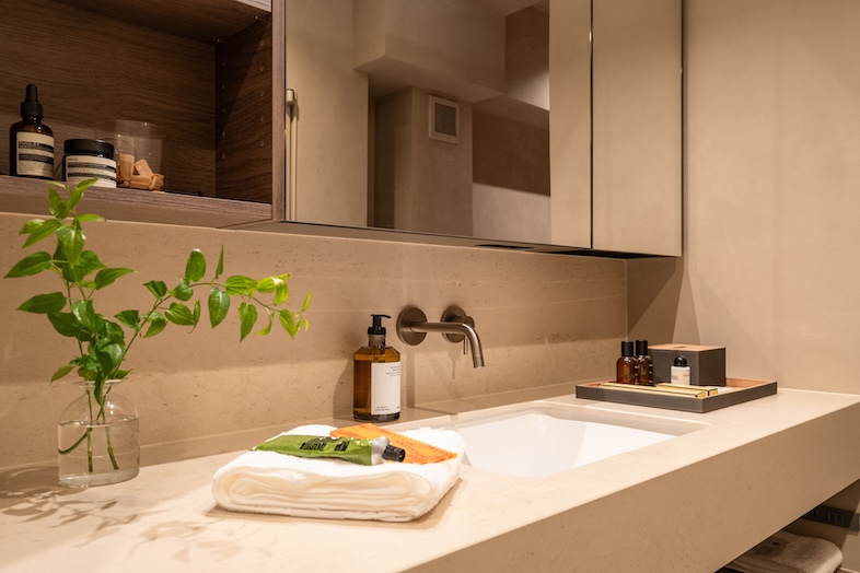 Aru home｜美容アイテム紹介やナイトルーティーンの動画撮影にぴったり