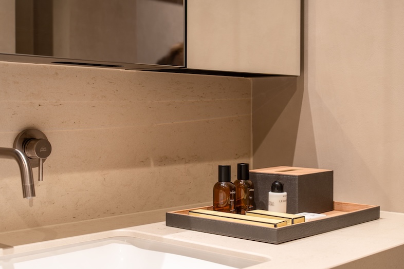 Aru home｜ホテルライクなサニタリー（洗面スペース）