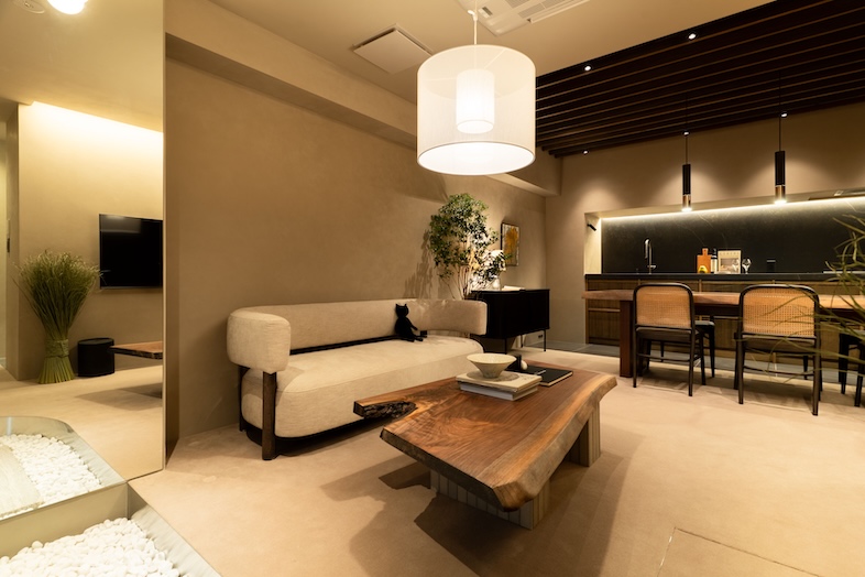 Aru home｜間接照明が美しい空間は、上質な大人の夜時間を切り取るナイトシーン撮影におすすめ