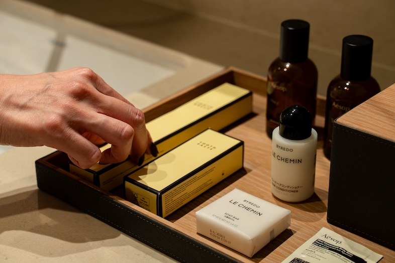 Aru home｜ディテールの撮影にも対応できるため、高級感ある小物撮影に最適