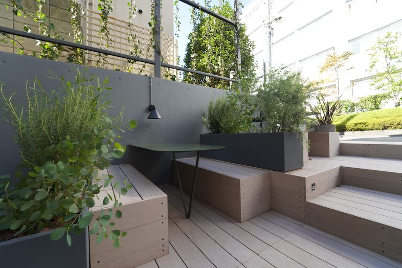 GOBLIN. 不動前BLDG店｜植栽のあるテラスはワークショップの体験シーンやポップアップの撮影にぴったり