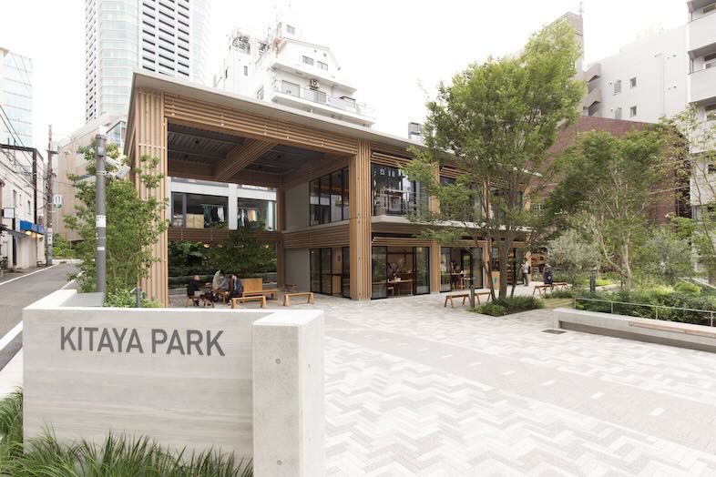 GOBLIN.渋谷PARK店｜ゲート前は記念フォトや導線アイキャッチとして使えるフォトポイント