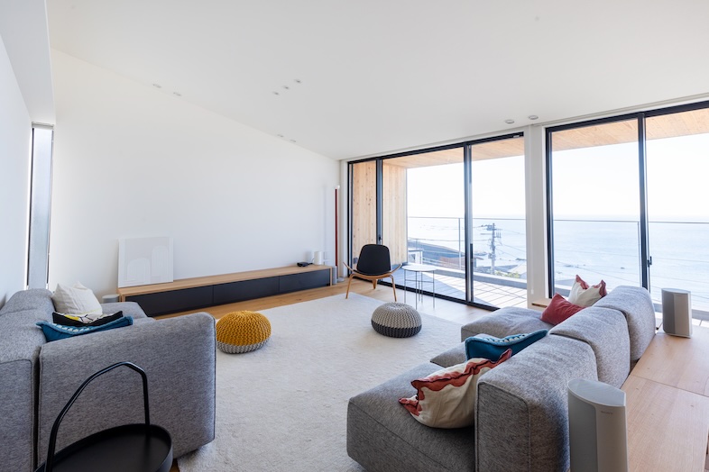 KURUWA OCEAN VIEW｜海を独り占めできるロケーションは団欒シーンの撮影にぴったり