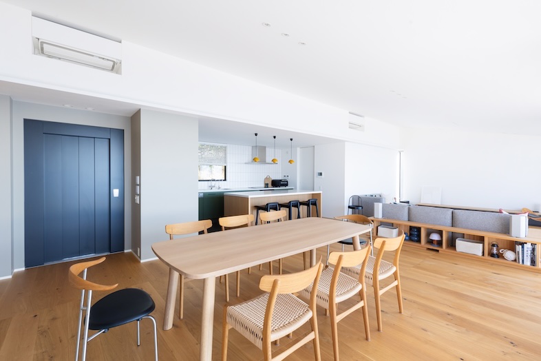 KURUWA OCEAN VIEW｜3人乗りエレベーター完備