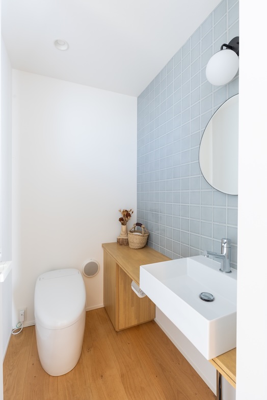 KURUWA OCEAN VIEW｜爽やかなトイレ