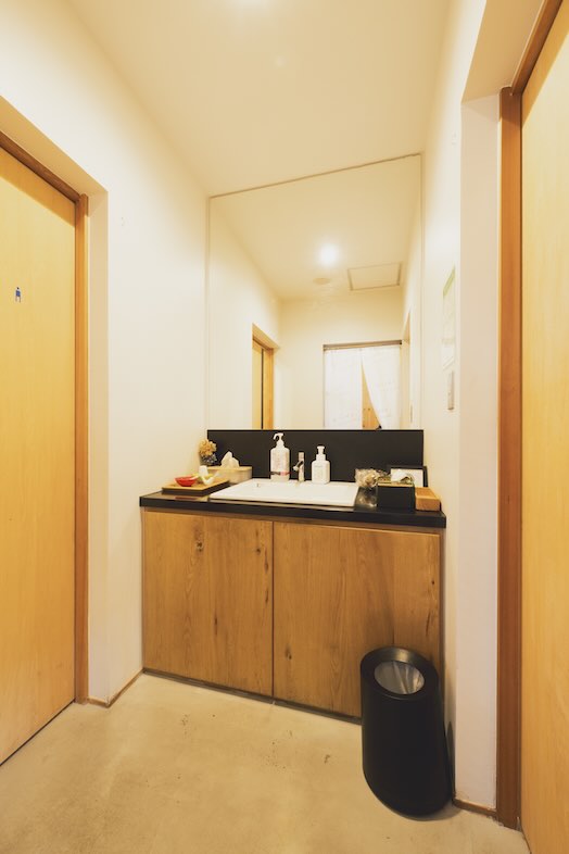 淡路島バーガー 国立谷保店｜洗面台