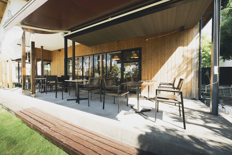 淡路島バーガー 国立谷保店｜来店ショットにぴったり