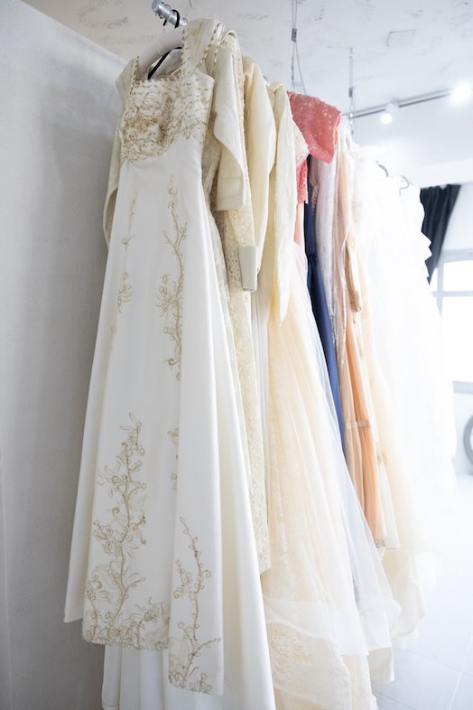 スタジオオウル馬喰町店｜1940年代から現代までのヴィンテージ＆最新ドレスを常時50着以上完備