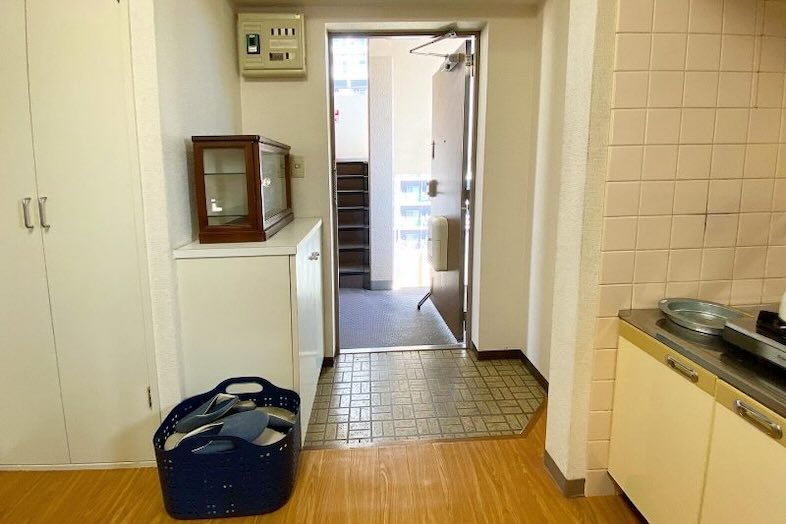 亀戸901マンションスタジオ｜玄関での訪問・お出かけシーン撮影が可能