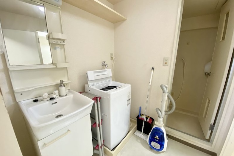 亀戸901マンションスタジオ｜洗面スペースとバスルーム