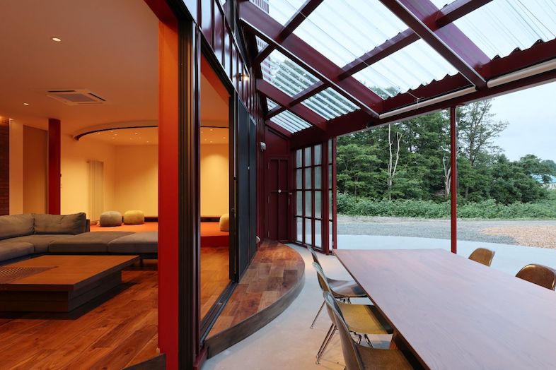 Villa Hokuto｜【リビング】夜の帳が下りたVilla特有の幻想的かつ非日常的なシーンも撮れる