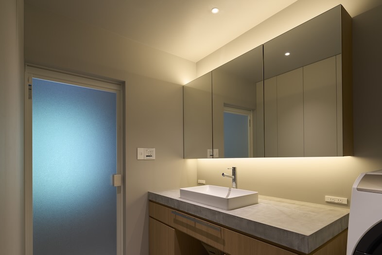 J studio 鎌倉 丘の家｜美容アイテムの撮影や朝の身支度シーンに最適