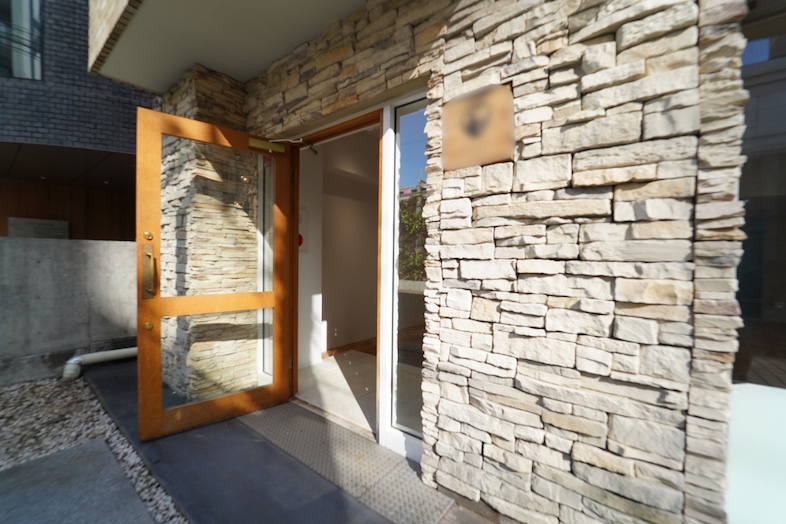 GOBLIN.表参道SIDEWALK店｜スタジオ入り口から入店シーンの撮影可能