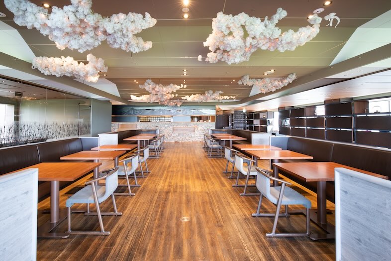 GOBLIN.半蔵門LOUNGE店｜ウッド調の落ち着きのある室内