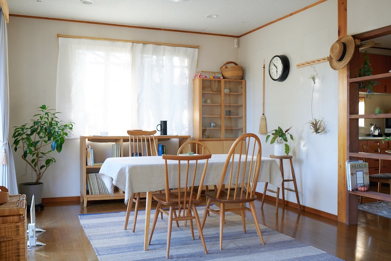 NORMAN HOUSE 東松山｜明るい窓際のダイニングは家族シーンやCM撮影にぴったり