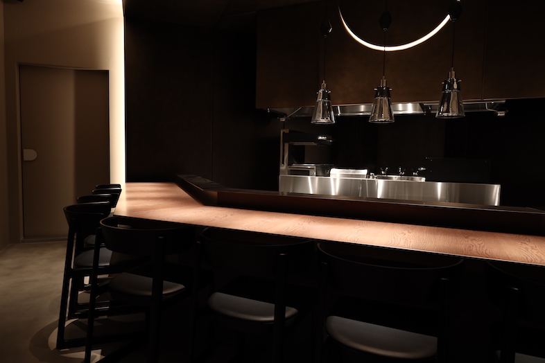 CRAZY GRANDE MAISON｜【レストラン】ラグジュアリーな空間で、BARシーンや飲食シーンの撮影が可能