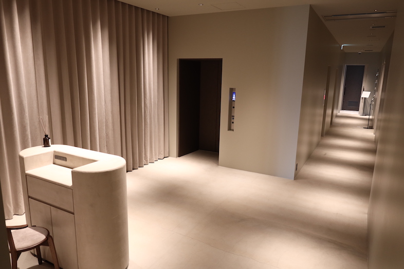 CRAZY GRANDE MAISON｜【3F 受付】エレベーターでの搬入可能