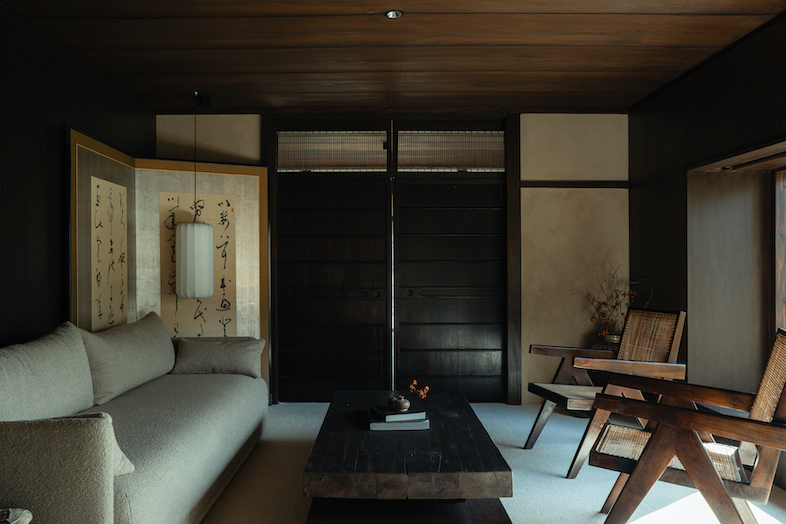 NEFU HAKONE｜造作家具を背景にしたアパレルやプロダクトの世界観撮影に◎