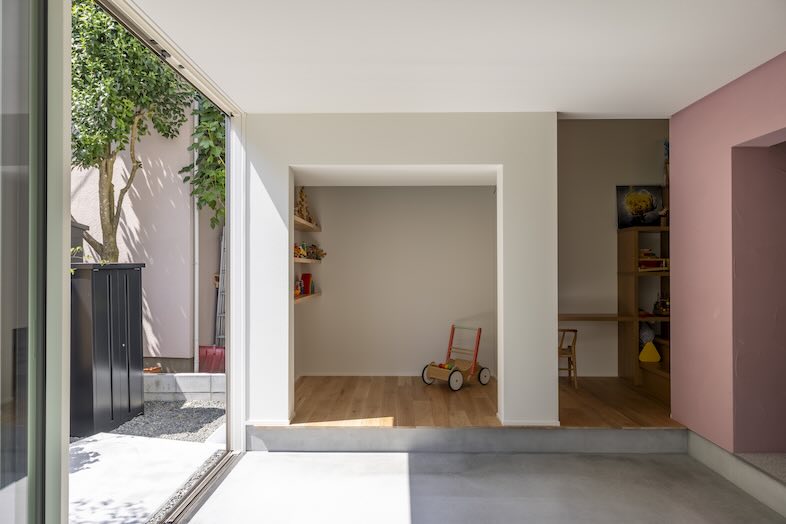 ひかりと土間の家｜土間から子ども部屋、ピンク壁までのワイドショットはイントロや雑誌、CMの撮影に◎