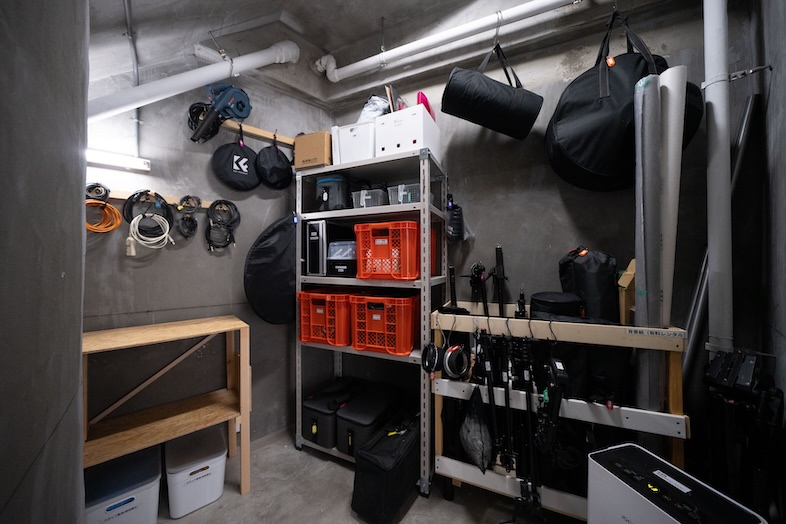 BUNKER STUDIO｜プロ仕様の機材を無料で使える