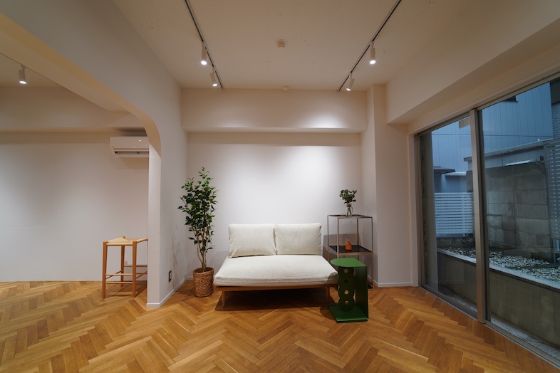 GOBLIN.表参道SIDEWALK店｜インタビューや対談に最適なソファエリア