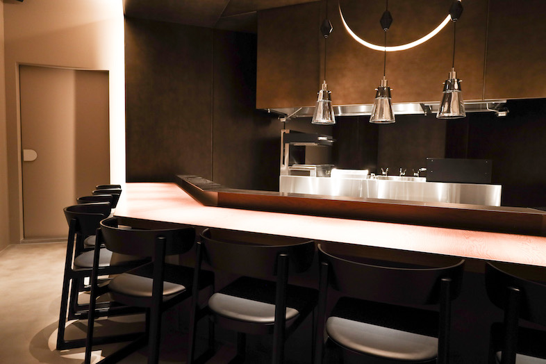 CRAZY GRANDE MAISON｜【レストラン】高級感のある室内は、CMや映画、広告撮影など多彩なシーン演出に最適