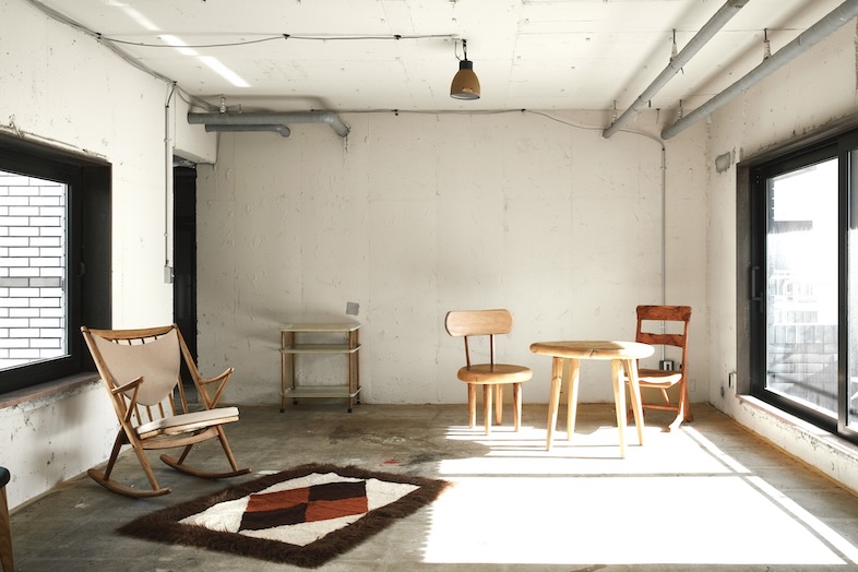 KiN｜【2階】白壁空間は、柔らかい印象の人物撮影や物撮りに