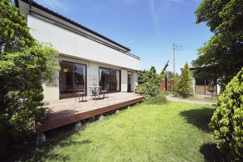 NORMAN HOUSE 東松山｜ウッドデッキのある広大な庭での撮影もOK