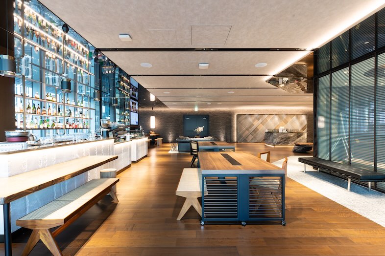 The Executive Centre　JPタワー｜広さが十分にあるためラウンジへの入室シーンやオフィスからラウンジへ移動する様子の撮影も撮れる