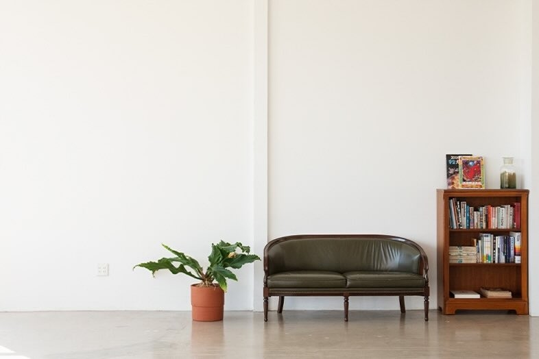 Beatnik Photo Studio︎｜白壁を背景にした撮影も可能