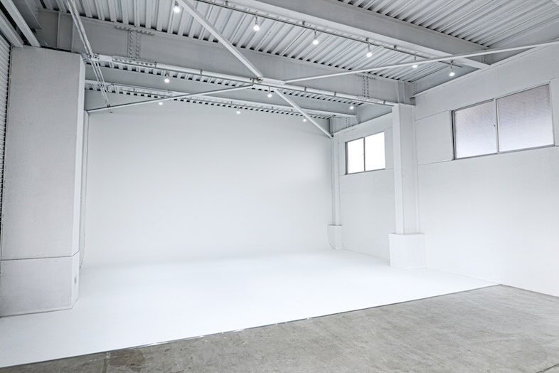 Beatnik Photo Studio︎｜使い勝手のいい白ホリゾントスペース