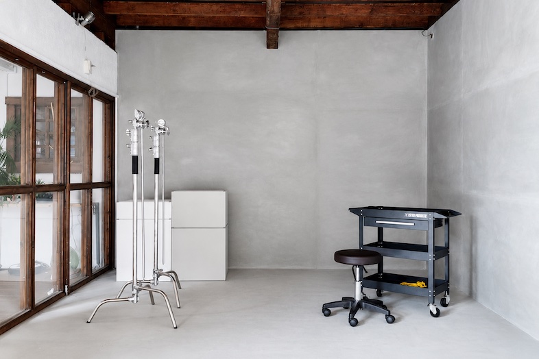 StudioLIM (LESS is MORE)