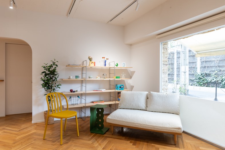 GOBLIN.表参道SIDEWALK店｜レイアウトを組んでインタビューや対談シーンの撮影に