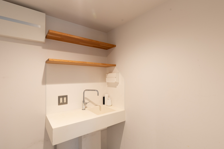 GOBLIN.表参道SIDEWALK店｜商品撮影の可能な水回り