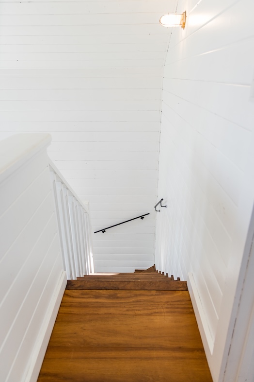 JF TORAMI STUDIO｜階段部はモード系アパレル撮影や広告ビジュアル制作に