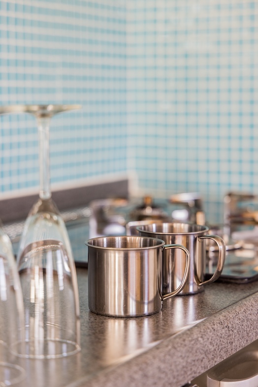 JF TORAMI STUDIO｜爽やかなタイル空間は、サーフカルチャーやビーチライフをテーマにした撮影に最適