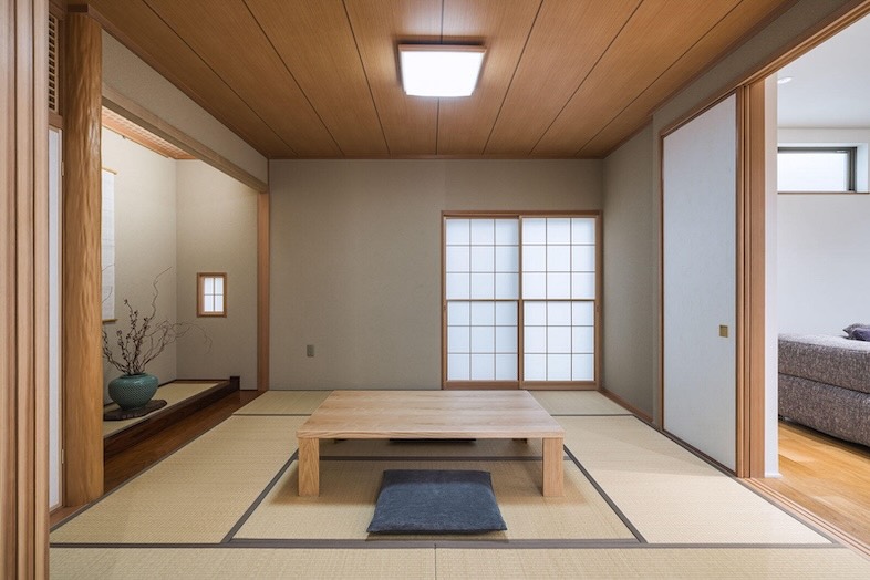 スタジオPia 36.Hygge｜【1F】畳と木天井のある和室は家族団らんや落ち着いた室内シーンに最適