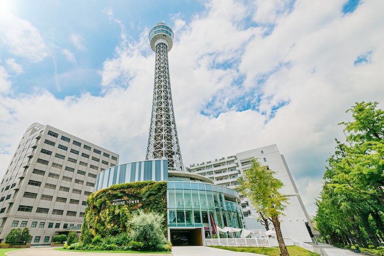 MARINE TOWER WEDDING｜【外観】横浜の象徴/山下公園と元町中華街をつなぐ横浜マリンタワー