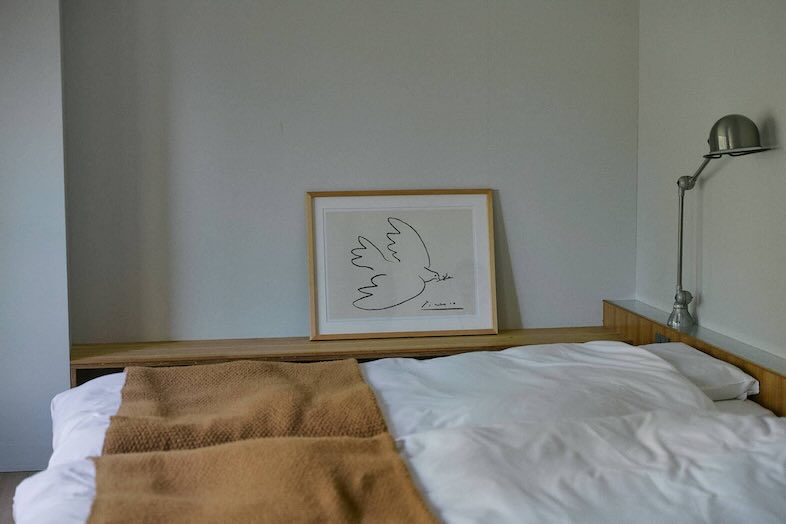 TINY GARDEN 蓼科 URBAN RESEARCH DOORS｜【本館ロッジ客室】宿泊シーンをそのまま撮影できる