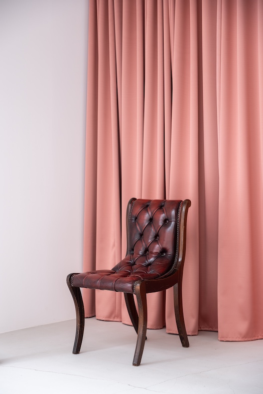 GREEN BOX IKEJIRI｜【控室・大】ピンクのカーテンを閉じれば背景としても使用可能