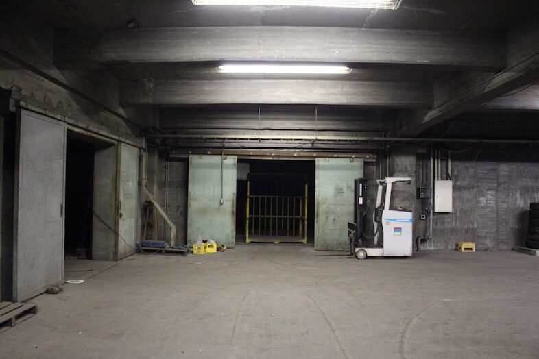川崎白石工場｜奥行きのある広々とした空間なので、企業映像制作からドラマロケまで幅広い用途で利用できる