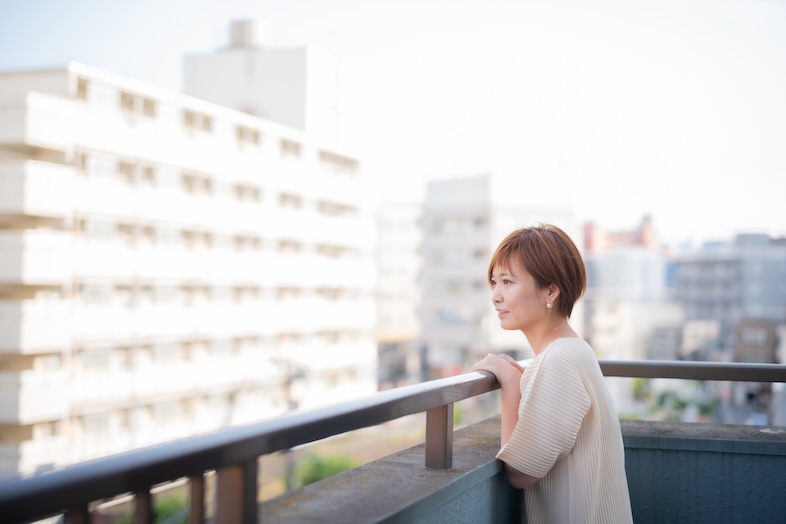 スタジオおざぶ｜墨田区の街並みを背景に撮影可能