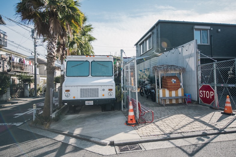 Oldman’s CAFE｜南カリフォルニアにあるサーフポイント「オールドマンズポイント」をテーマにプレイバックしたオープンカフェ