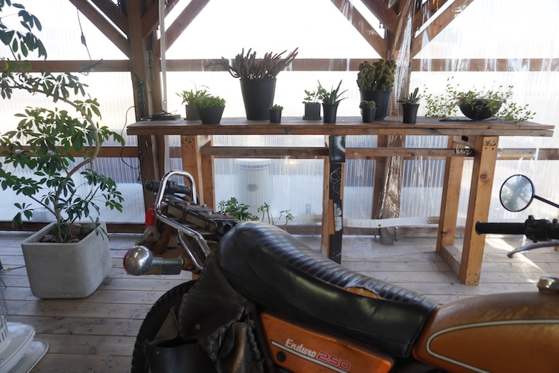 JF TORAMI STUDIO｜大型ウッドデッキ付き、海沿い一棟貸し撮影スタジオなので、幅広い利用が可能