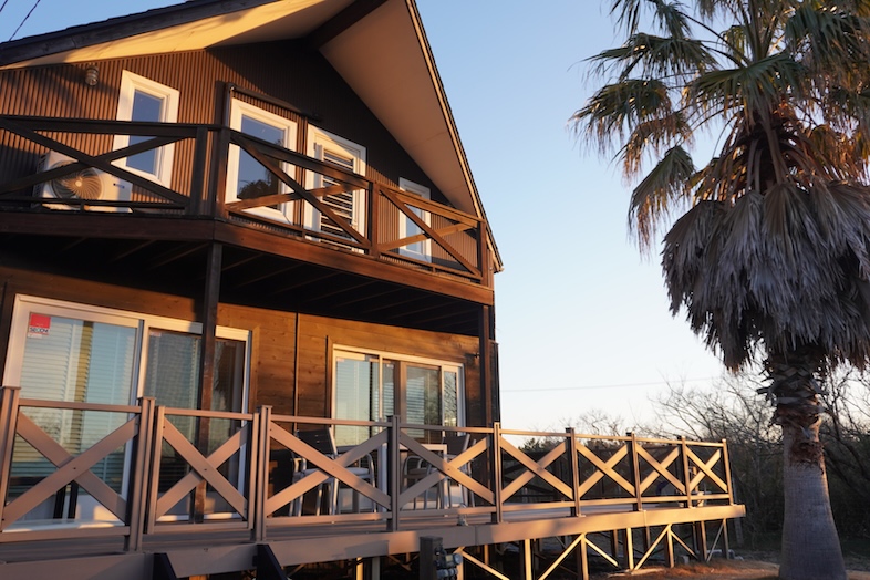 JF TORAMI STUDIO｜外観（夕景）