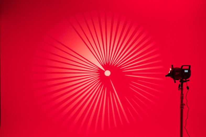 Studio ZONA 市ヶ谷店｜カラーLED等のビデオライトもあり