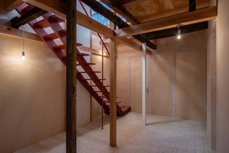 GREEN BOX IKEJIRI｜【1階ホール】照明の位置は自由に移動可能です